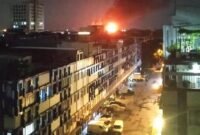 Pada Jumat malam (3/3/2023), sekitar pukul 20.20 WIB, pipa bahan bakar minyak Pertamina di kawasan Depo Plumpang di Jalan Tanah Merah Bawah RT 012/09 Koja, Jakarta Utara, terbakar. (Instagram.com/@humasjakfire)