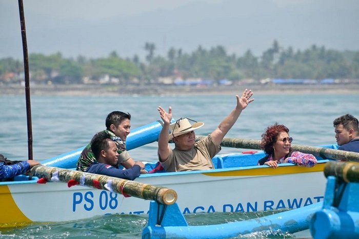 Menteri Pertahanan Prabowo Subianto bersama Mantan Menteri Kelautan dan Perikanan (KKP) Susi Pudjiastuti. (Instagram.com/@prabowo)