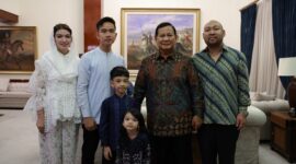 Hari Raya Idul Fitri 1445 H, Prabowo Subianto Halal Bihalal bersama Gibran dan Kerabat di Kertanegara