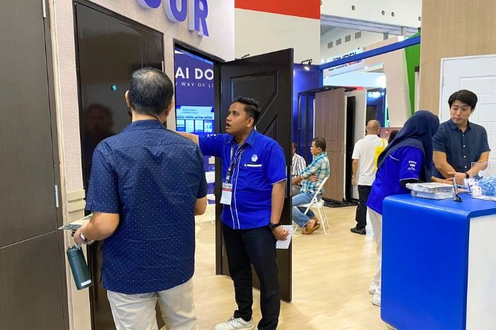 Foto: Stand KODAI DOOR di HALL 5 Booth 5-B-7 hadir dengan Pintu Baja Motif Kayu dan Engineering Door acara Indo Build Tech 2024 di ICE BSD dari 12-16 Juni 2024. (12/6/24) . (Doc.Ist)