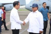 Presiden RI Joko Widodo bersama Menteri Pertahanan sekaligus presiden RI terpilih Prabowo Subianto. (Dok. setkab.go.id)

