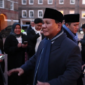 Prabowo Abadikan Momen Hangat Bareng Wartawan di London, Foto Bareng dan Bersenda Gurau