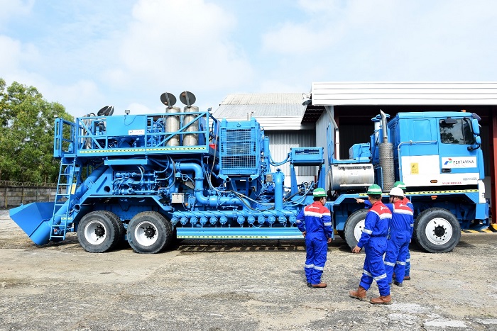 PertaGuar, fluida fracturing karya anak bangsa, resmi debut di lapangan migas Pertamina Drilling. (Dok. Pertamina Drilling)