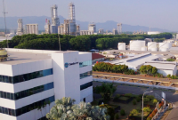 PLTS terapung Chandra Asri Group jadi langkah nyata mendukung kota hijau berkelanjutan. (Dok. Chandra-asri.com)