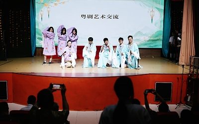 Pertukaran Budaya Guangfu Hadirkan Beragam Pertunjukan di Indonesia Pertukaran Budaya Guangfu Hadirkan Beragam Pertunjukan di Indonesia